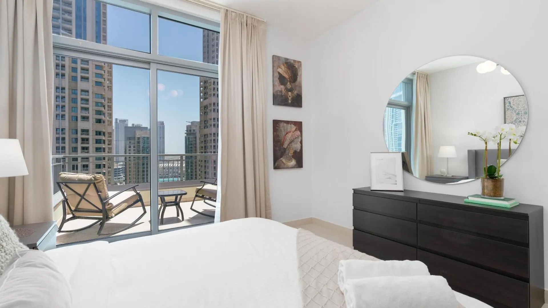 Luxurious Two Bedroom With Full Burj View Dubai Apartment