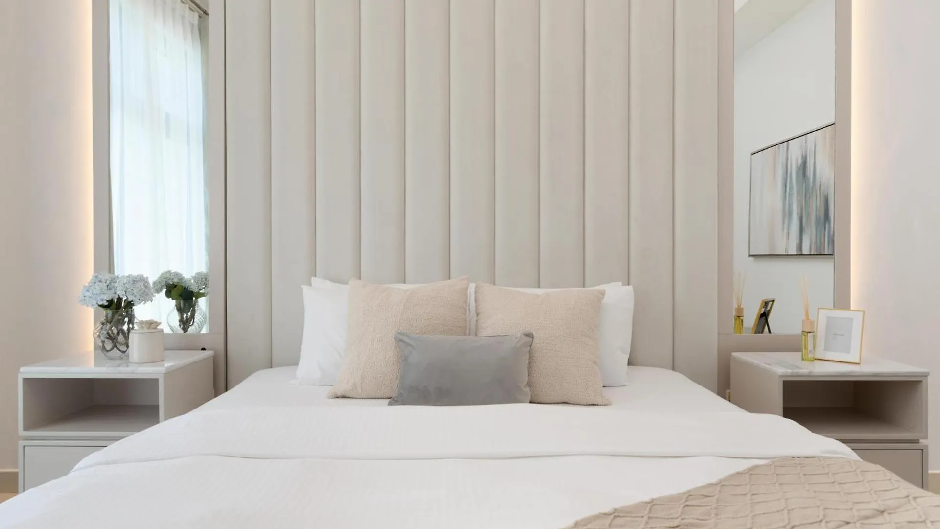 Luxurious Two Bedroom With Full Burj View Dubai